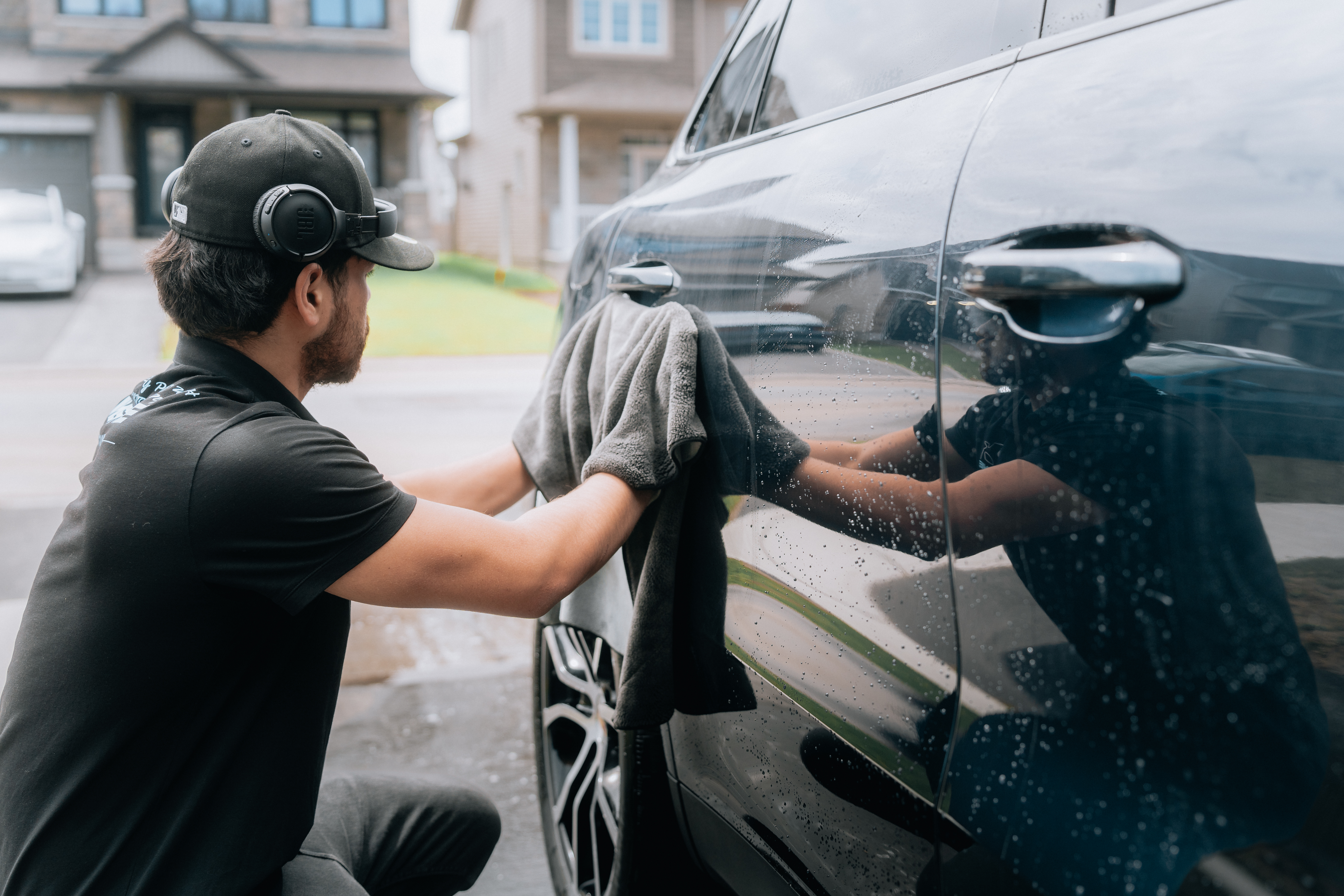 Professional car detailing - Cleaning exterior